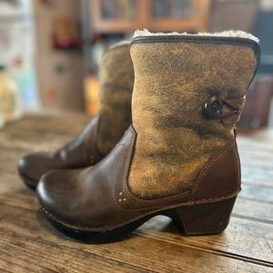 Dansko Stormy Shearling Bootie size 38